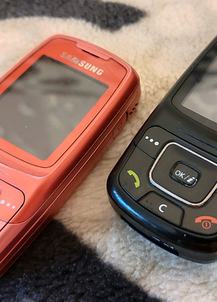 Мобильный телефон Samsung C300