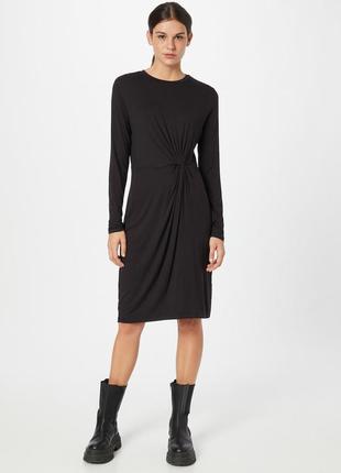 Базова чорна сукня міді new look
