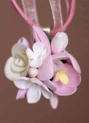 Колье с цветами из полимерной глины "розовые тюльпаны с розами"