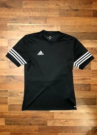 Мужская черная спортивная футболка adidas