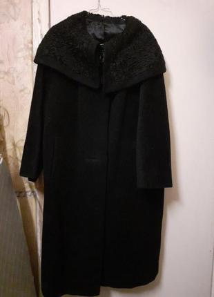 Пальто spandon голландия с каракулем для пышной дамы