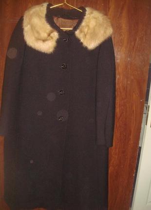 Продам женское зимнее пальто р.52, рост 165