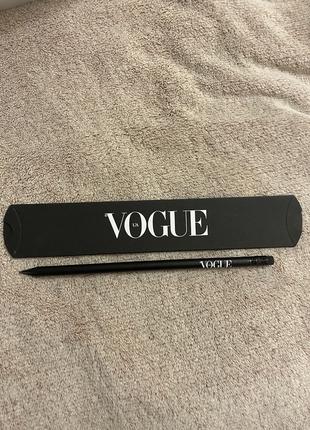 Прості олівці Vogue