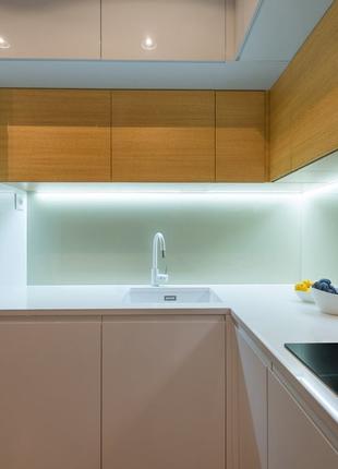 Підсвічування рабочої поверхні на кухню LED стрічкою світлодіодно
