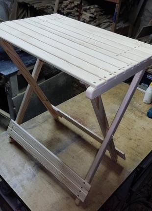 Раскладной стол из древесины