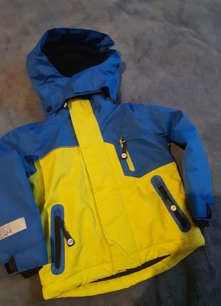 Патриотическая желто/голубая лыжная куртка на мальчика, рост 8...