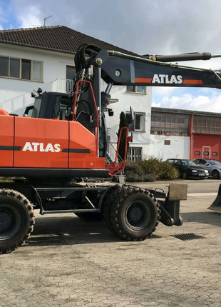 Наклейки на экскаватор погрузчик трактор atlas