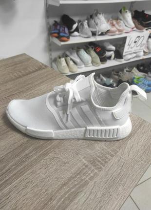 Оригинальные кроссовки adidas nmd r1 новые