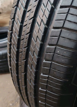 Пара 235/65 r17 Continental 4X4 contact