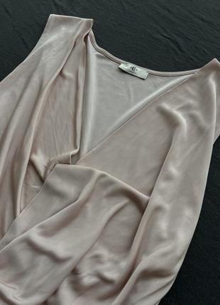 Нежная блуза розовая классика базовая крост на запах офис стил...