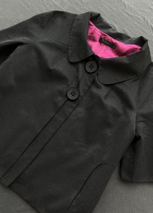 Пиджак укороченный с блеском черный серый