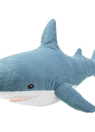 Акула М'яка іграшка блакитна 55 см BLAHAJ 205.406.63