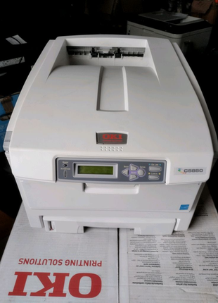 Новый, цветной принтер OKI C5850dn