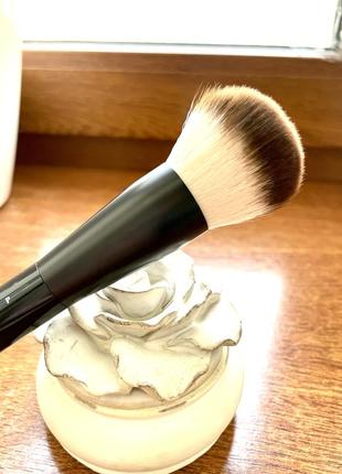 Nyx professional makeup pro brush мультифункциональная кисточк...