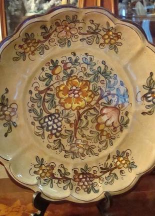 Красивая старинная настенная тарелка цветы ручная роспись кера...