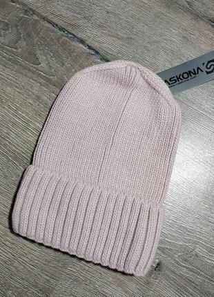 Светлая пудровая розовая шапка caskona новая с биркой