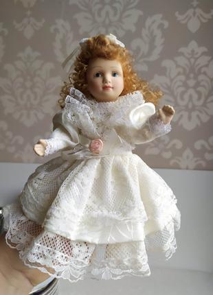 Порцелянова лялька фарфор кукла фарфор