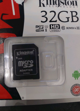 Карта пам'яті 32 GB.