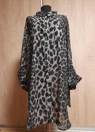 Платье-рубашка с леопардовым принтом батал.