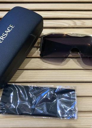 Солнцезащитные очки брендовые новые