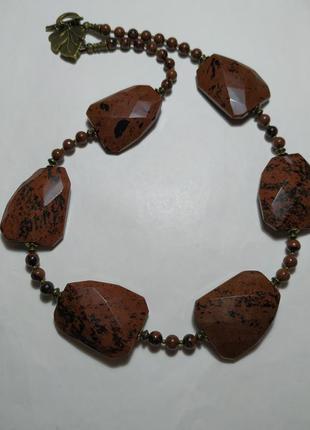 Ожерелье из обсидиана махагон