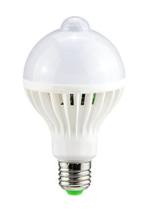 Лампа світлодіодна з датчиком руху E27, 24 LED 9 Вт