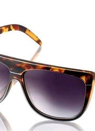 Солнцезащитные очки в чехле "Баунти"