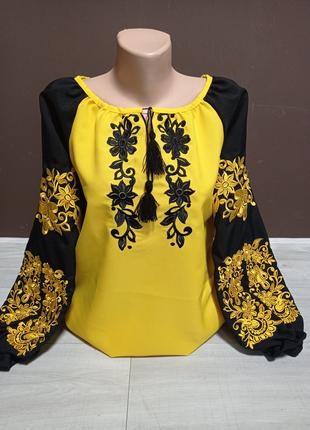Дизайнерська жовто-чорна жіноча вишиванка "Вишуканість" з довг...