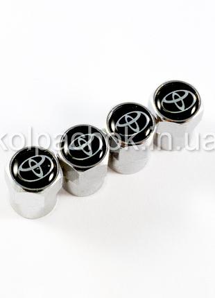 Колпачки на ниппеля Toyota хром/черный лого