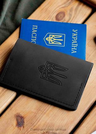 Черная обложка на паспорт с гербом для документов konsul из на...