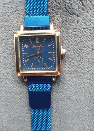 Годинник-браслет синій, сітчастий ремінець із магнітною застібкою