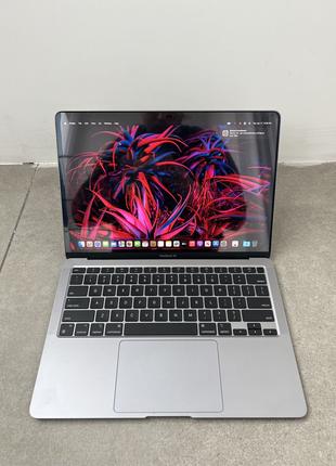 770$ MacBook Air 13" 2020 MGN93 M1 / 8 GB / 128gb SSD