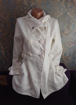 Женское белое пальто куртка весна осень р.s/xs