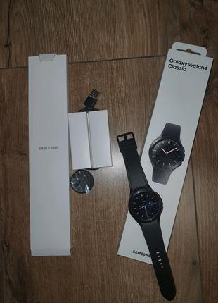 Samsung Galaxy Watch 4 Classic 42mm в прекрасному стані, ідеал.