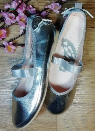 1, Стильные серебристые туфли балетки с бабочкой на девочку H&...