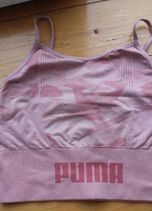 Спортивный топ puma evoknit crop top