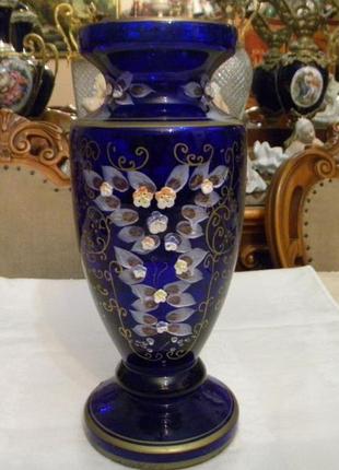 Красивая старинная ваза кобальт лепка позолота роспись богемск...