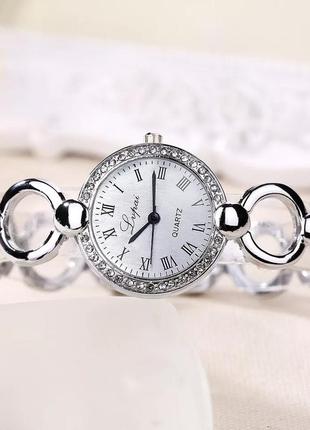 Годинник жіночий наручний кварцовий сріблястий з камінням