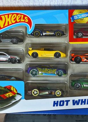 Машинки от hot wheels