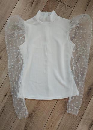 Блуза белая с фатиновыми рукавами