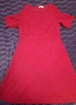 Продам женское платье цвет бордо m&amp;s