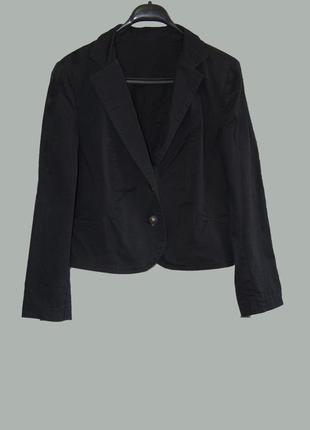 Стильный укороченный пиджак из коттона