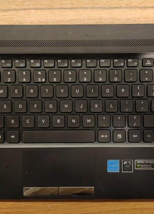 Верхняя панель с тачпадом palmrest и клавиатурой SAMSUNG NP300...