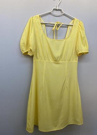Желтое платье с белым размером м-л платья