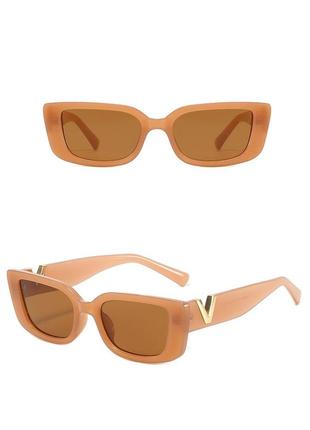 Тренд новые солнцезащитные очки светлые коричневые под ретро в...
