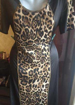 Красивое платье с леопардовой вставкой на 50 укр