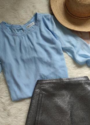 Рубашка, шифоновая легкая блуза, блузка. размер s. бледно голубой