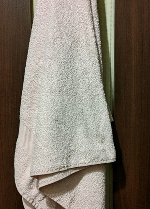 Новое банное душевое полотенце. 100% хлопок, размеры 70 х 140 см.