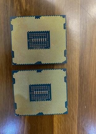 Процесор - Intel Xeon E5-2690V2