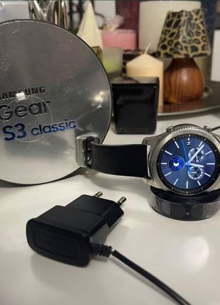 Продам смарт-годинник Samsung Gear S3 Classic